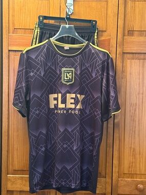 LAFC Flex Power Tools Black & Gold Soccer Jersey and shorts size xl NWOT
